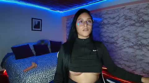 Camila Roose online show from February 26, 9:58 pm