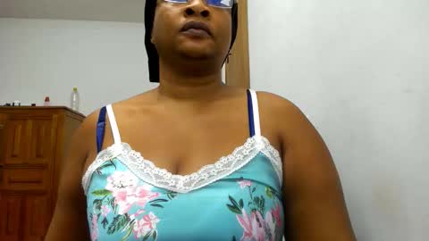 Snapshot of camila_sandoval_01 chatting on November 5, 10:26 am Camila online show from November 5, 10:26 am