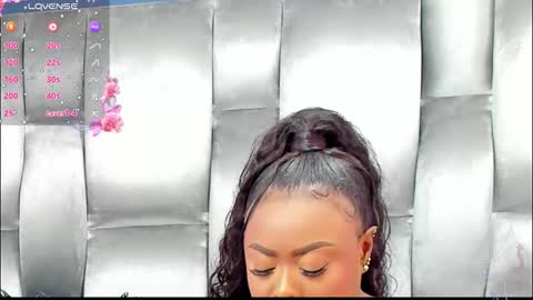 camila benitez online show from March 18, 10:40 am