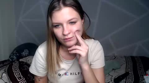 Snapshot of camilafoox chatting on December 7, 11:40 am Camila online show from December 7, 11:40 am