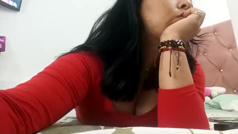 Snapshot of camilagomez213 chatting on October 15, 2:44 am camilagomez213 online show from October 15, 2:44 am