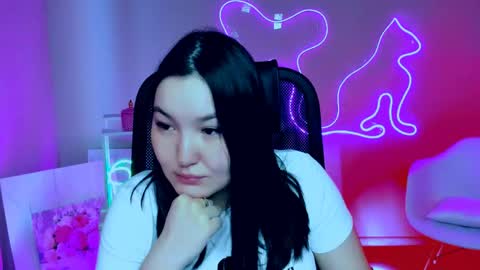 Snapshot of camilamartiez chatting on April 25, 12:19 pm camilamartiez online show from April 25, 12:19 pm