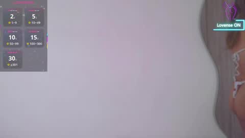 Snapshot of camilamonroee chatting on May 8, 2:33 pm Camila Monroee online show from May 8, 2:33 pm
