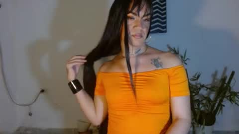 Snapshot of camilaparrisx chatting on July 5, 2:07 am camilaparrisx online show from July 5, 2:07 am