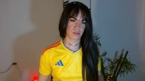Snapshot of camilaparrisx chatting on July 8, 3:11 am camilaparrisx online show from July 8, 3:11 am