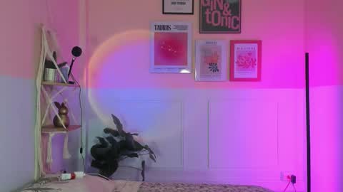 Camila  online show from October 29, 11:56 am