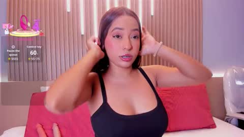 Snapshot of camile_cute chatting on November 25, 8:20 pm camile_cute online show from November 25, 8:20 pm