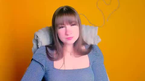 Camilla online show from April 9, 5:40 am