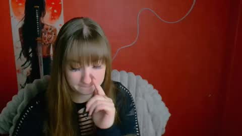 Camilla online show from April 10, 5:45 am