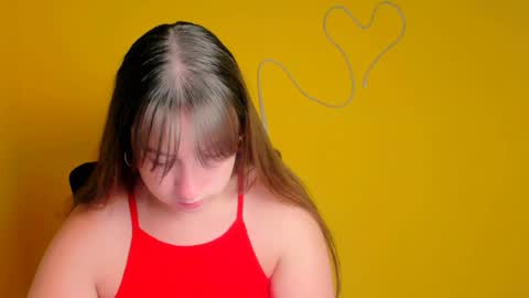 Snapshot of camilla_body chatting on June 28, 5:35 am Camilla online show from June 28, 5:35 am
