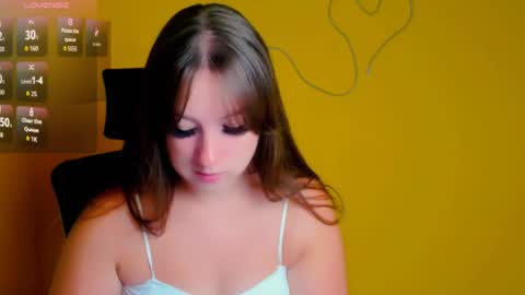 Snapshot of camilla_body chatting on July 27, 5:36 am Camilla online show from July 27, 5:36 am