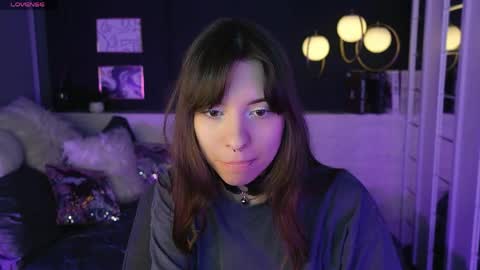 Camilla online show from April 8, 6:02 am