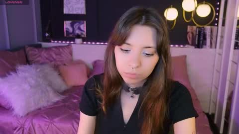 Camilla online show from April 16, 6:14 am