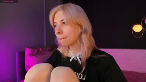 Camilla online show from July 17, 1:51 pm