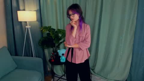 Emily online show from April 2, 3:42 pm