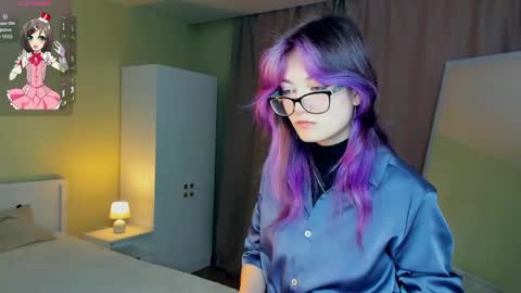 Emily online show from April 13, 5:07 pm