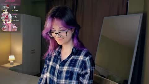 Emily online show from April 14, 5:30 pm