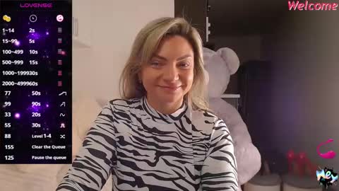 Snapshot of camille_game chatting on March 7, 2:36 am Camille Game online show from March 7, 2:36 am