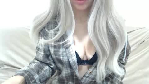 CamilleBunny online show from February 19, 3:35 am
