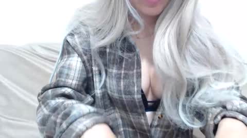 CamilleBunny online show from April 18, 2:15 am