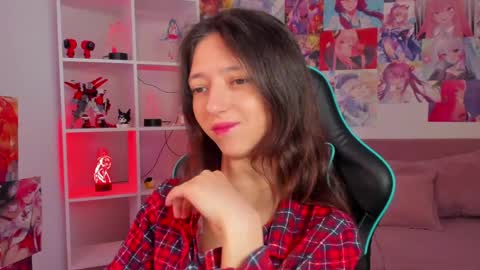 camillewhite online show from April 9, 4:23 am