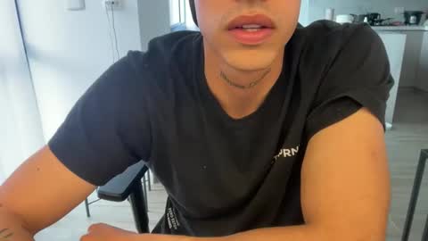 camilo online show from May 28, 10:07 pm
