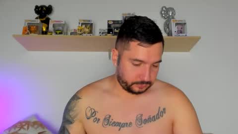 camilo_restrepo21 online show from February 25, 2:54 am