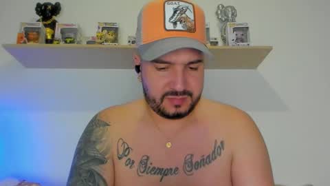 camilo_restrepo21 online show from March 25, 2:06 am