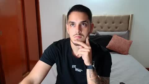 Snapshot of camilo_rosee chatting on February 11, 8:10 pm Camilo online show from February 11, 8:10 pm