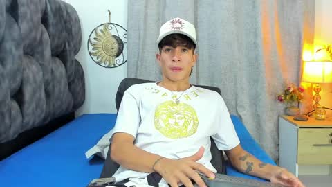 Camilo Bass online show from April 10, 1:22 am