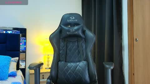 Camilo Bass online show from April 19, 1:27 am