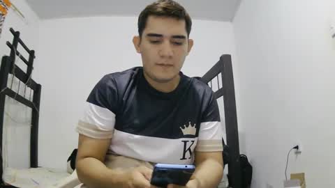 Snapshot of camilowhite_ chatting on September 17, 1:51 am Camilowhite online show from September 17, 1:51 am