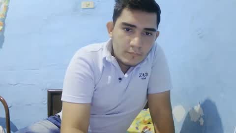 Snapshot of camilowhite_ chatting on November 4, 8:08 pm Camilowhite online show from November 4, 8:08 pm