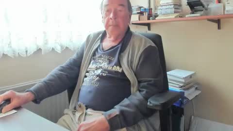 Snapshot of cammee chatting on March 14, 9:15 am Cammee online show from March 14, 9:15 am