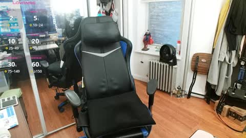 cammy_ho online show from April 8, 6:41 pm