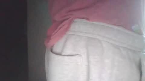 Snapshot of cammyman6900 chatting on November 14, 5:06 am cammyman6900 online show from November 14, 5:06 am