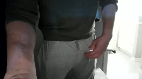cammyman6900 online show from April 30, 3:57 am