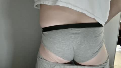 cammyman6900 online show from May 20, 8:59 pm