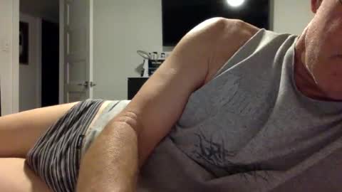Snapshot of camperjay chatting on July 3, 3:57 am james online show from July 3, 3:57 am