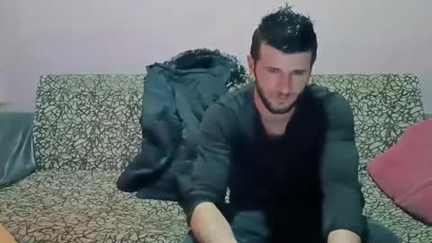 Snapshot of camshow22cm chatting on February 12, 8:29 pm FREMAN online show from February 12, 8:29 pm