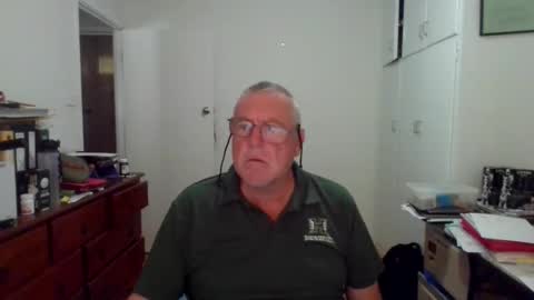 Snapshot of canberian chatting on December 14, 11:20 pm Canberian online show from December 14, 11:20 pm