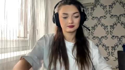 Snapshot of cancychill chatting on November 11, 8:03 am Kate online show from November 11, 8:03 am