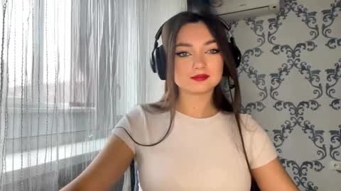 Snapshot of cancychill chatting on November 12, 8:37 am Kate online show from November 12, 8:37 am