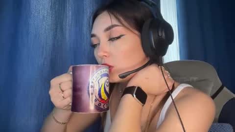 Snapshot of cancychill chatting on December 17, 9:59 am Kate online show from December 17, 9:59 am