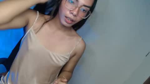 Candi online show from October 26, 11:38 am