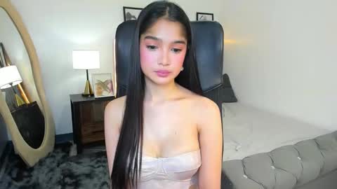 Snapshot of candiceferragamo chatting on October 18, 5:14 pm candiceferragamo online show from October 18, 5:14 pm
