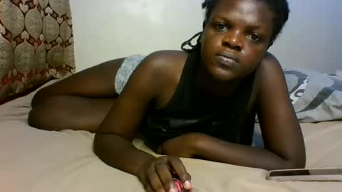 Snapshot of candiedolly chatting on July 30, 12:42 am Candie online show from July 30, 12:42 am