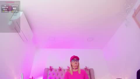 Candie  online show from March 22, 10:51 am