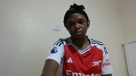 candiemaya online show from March 9, 10:19 am