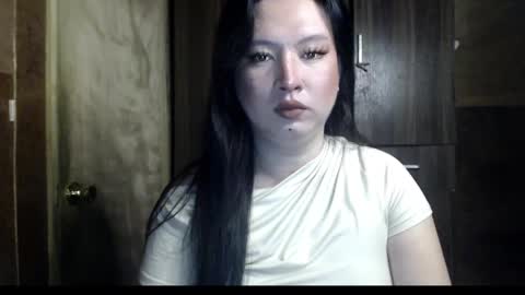 Snapshot of candiiice18 chatting on November 24, 1:00 pm candiiice18 online show from November 24, 1:00 pm